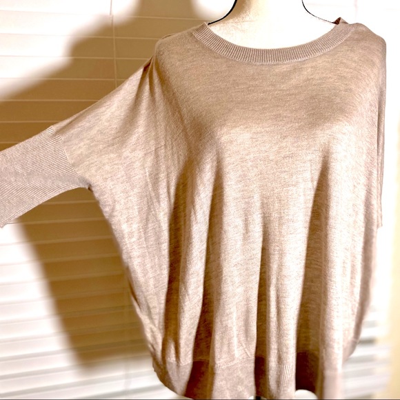 Splendid Oversized S/S Dolman Sweater - Picture 2 of 7